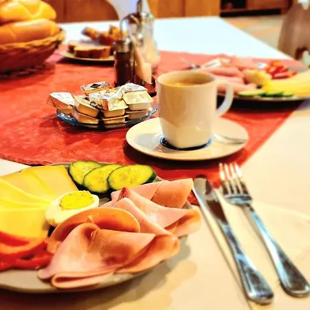 - U Chvalu ホルスカー・クヴィルダ