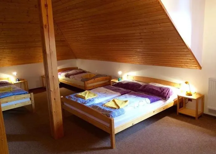 - U Chvalu Homestay *